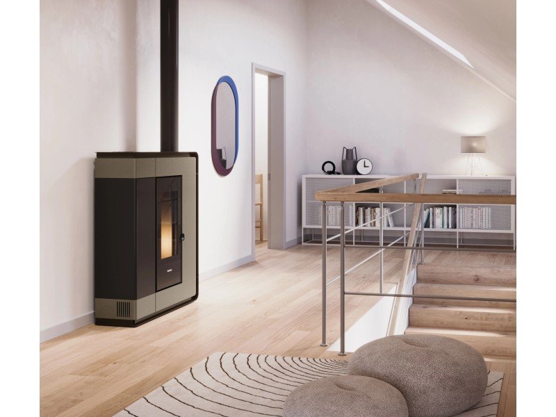 Freepoint Pelletofen Arco Stahl Bronze 7 kW mit Automatik